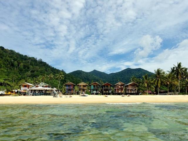 Beachfront Hut Upstairs Astra - Beach Shack Chalet Kampong Juara Luaran gambar