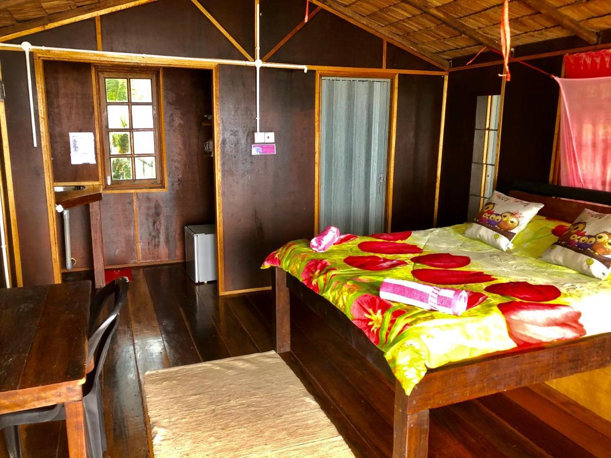 Beachfront Hut Upstairs Astra - Beach Shack Chalet Kampong Juara Luaran gambar